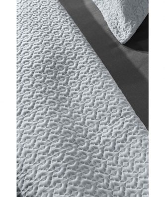 Κουβερλί Υπέρδιπλο (220x240) με Διακοσμητική Μαξιλαροθήκη Φιγούρας (50x50) DIVINE SILVER της Guy Laroche