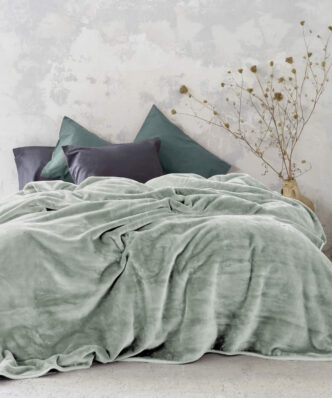 Κουβέρτα Βελουτέ Coperta της NIMA HOME - Sage Green