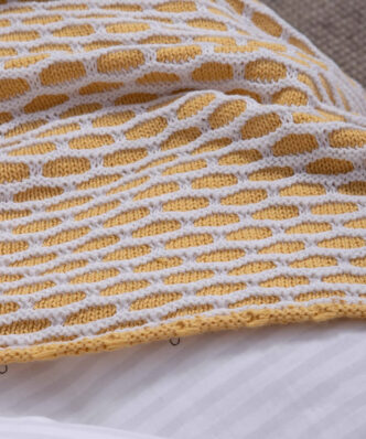 Βρεφική Καλοκαιρινή Κουβέρτα Αγκαλιάς BEE της NEF-NEF (80x110) - HONEY